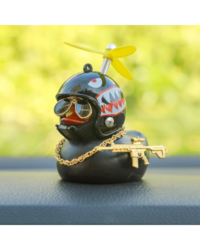 Cool Duck Черный утенок в шлеме "Акула"