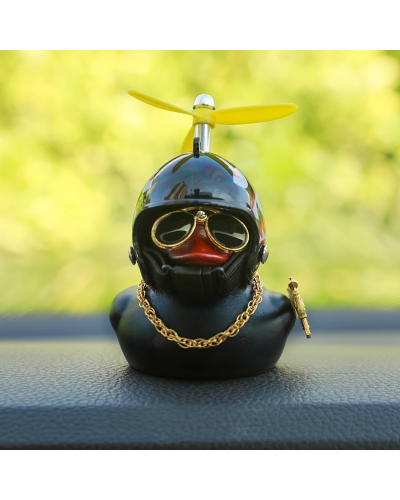 Cool Duck Черный утенок в шлеме "Акула"